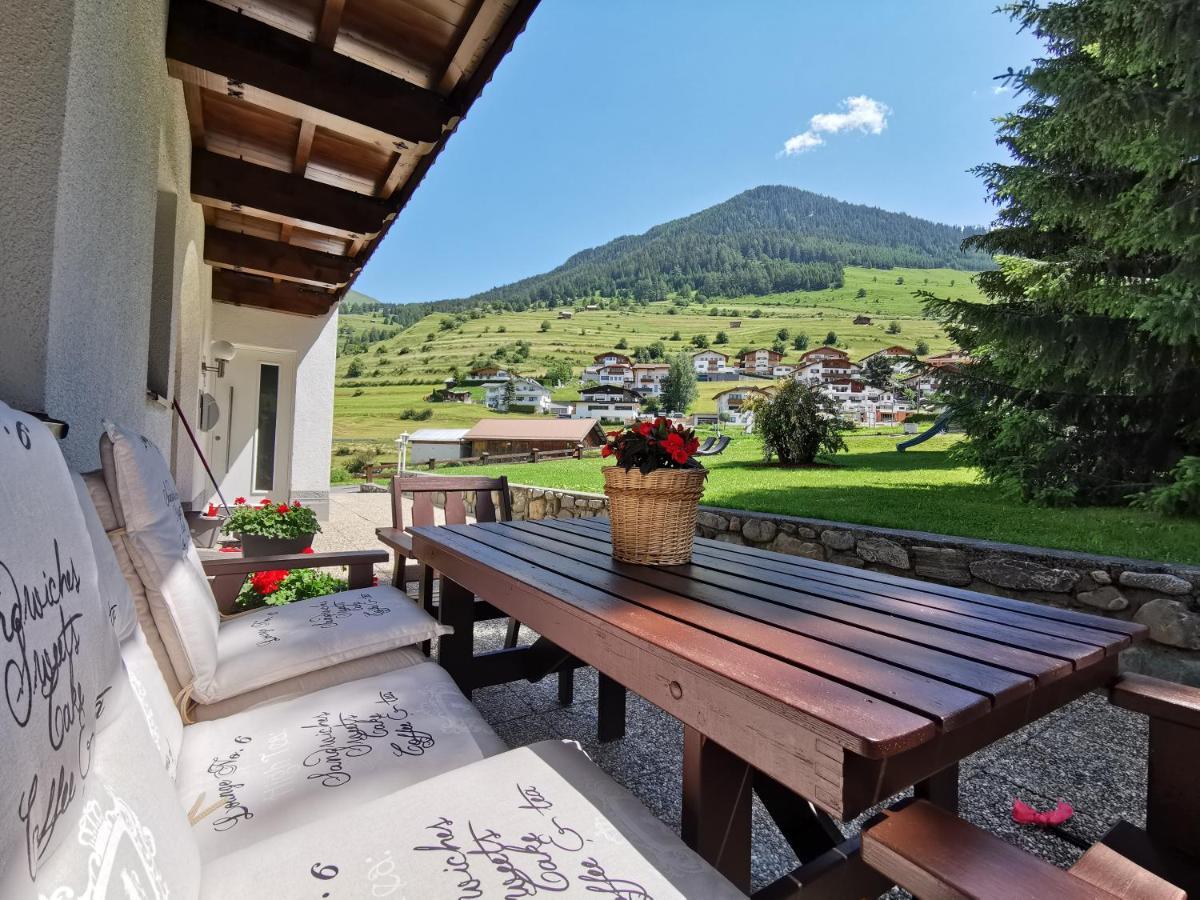 Das Alpenblick & Outdoor Lodge Наудерс Екстериор снимка
