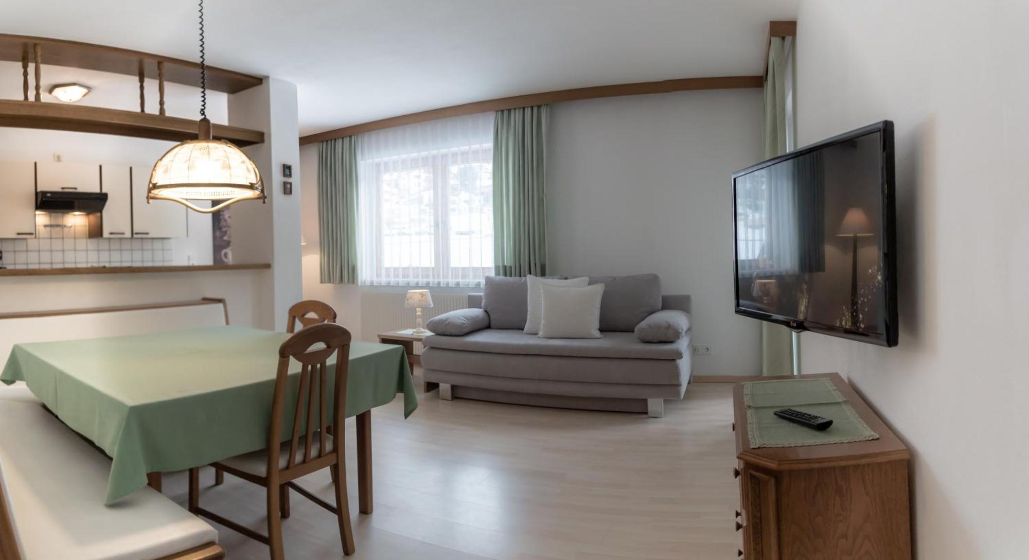 Das Alpenblick & Outdoor Lodge Наудерс Екстериор снимка