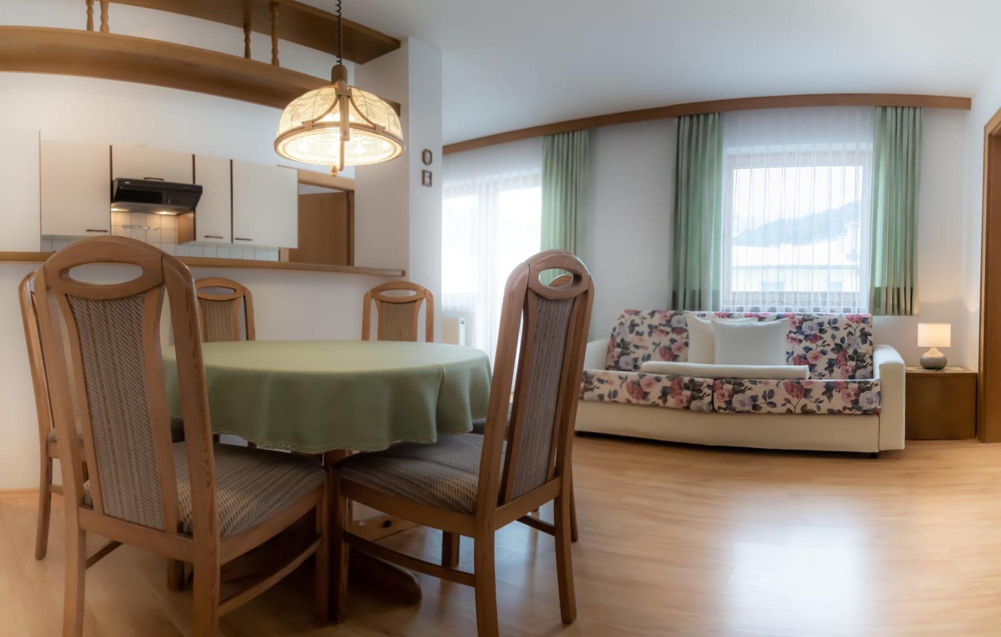 Das Alpenblick & Outdoor Lodge Наудерс Екстериор снимка