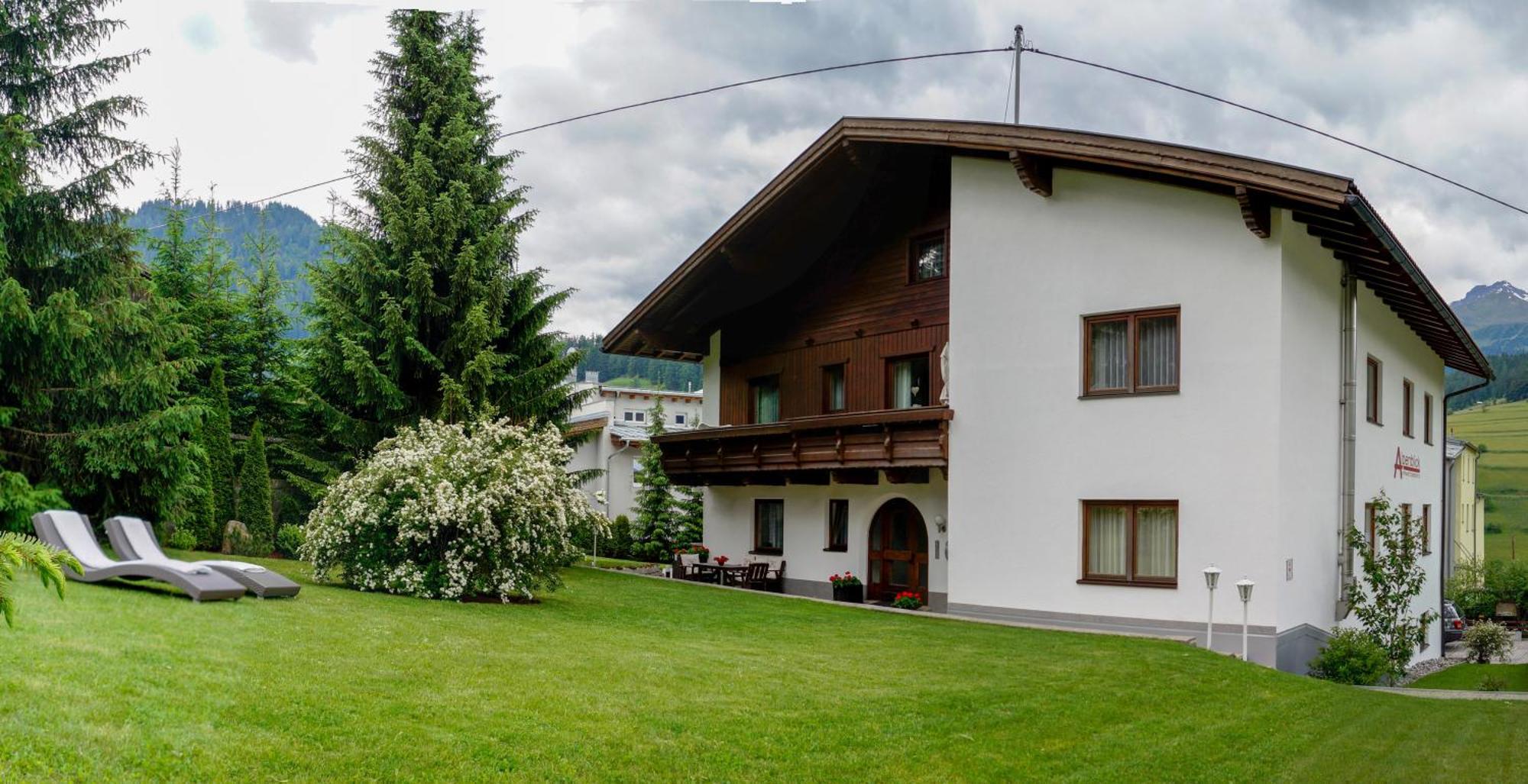 Das Alpenblick & Outdoor Lodge Наудерс Екстериор снимка