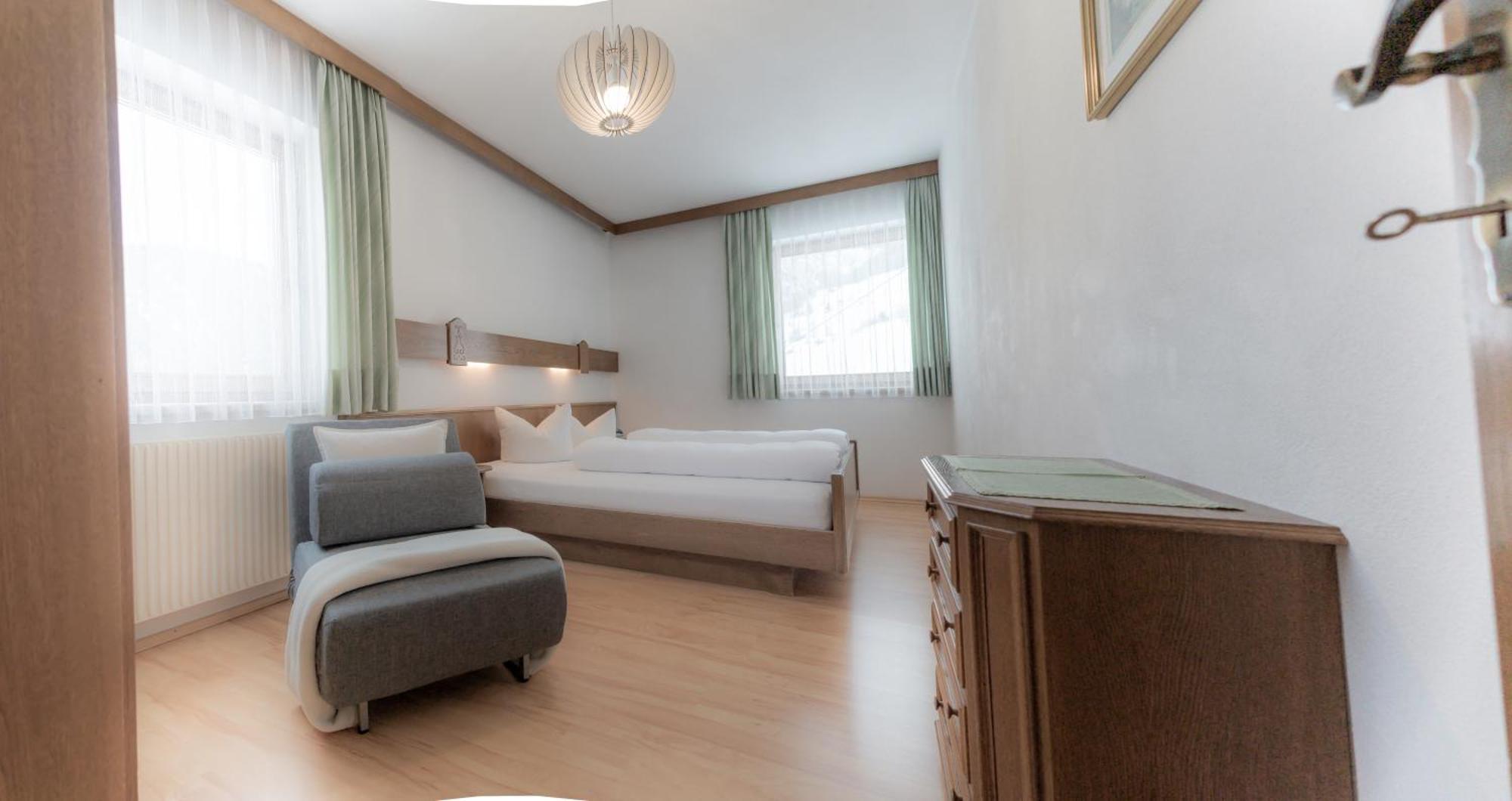 Das Alpenblick & Outdoor Lodge Наудерс Екстериор снимка