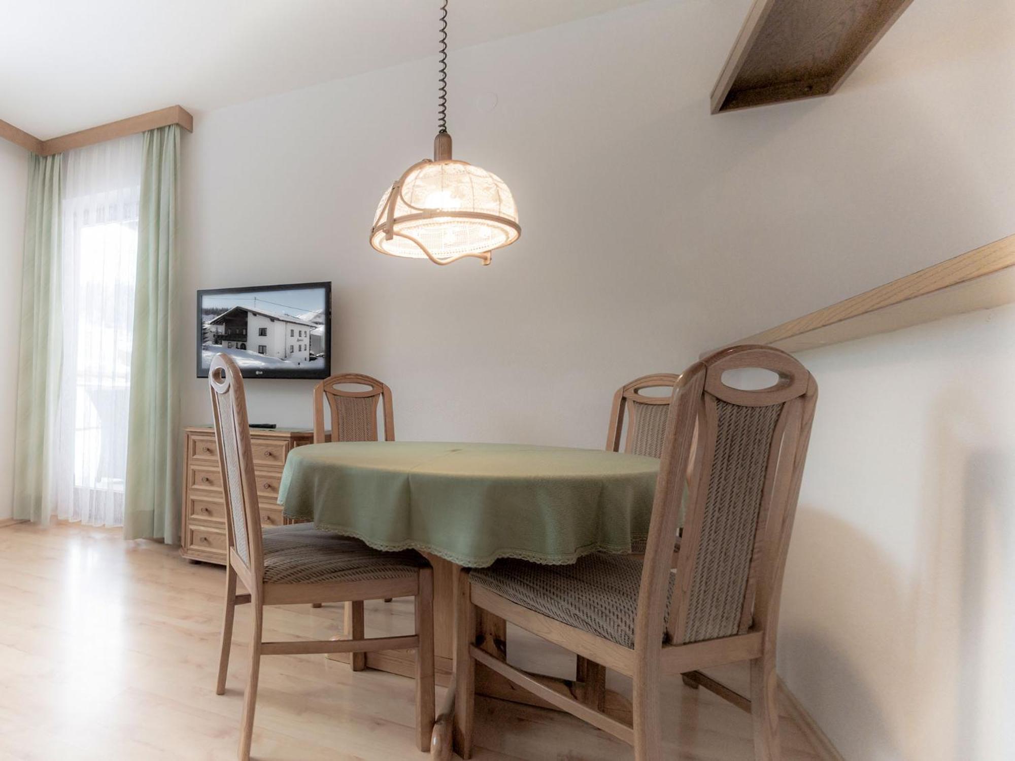 Das Alpenblick & Outdoor Lodge Наудерс Екстериор снимка