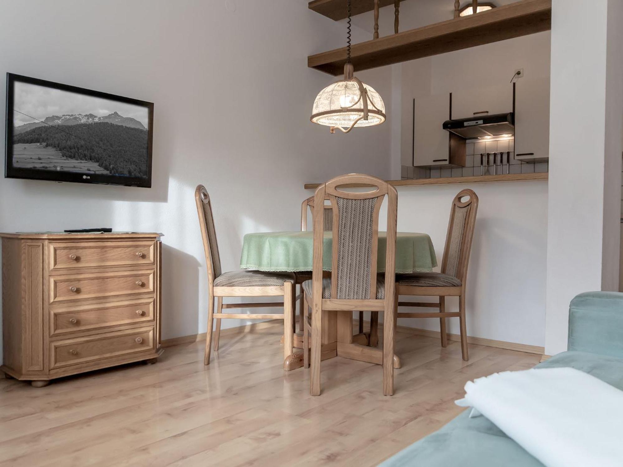 Das Alpenblick & Outdoor Lodge Наудерс Екстериор снимка